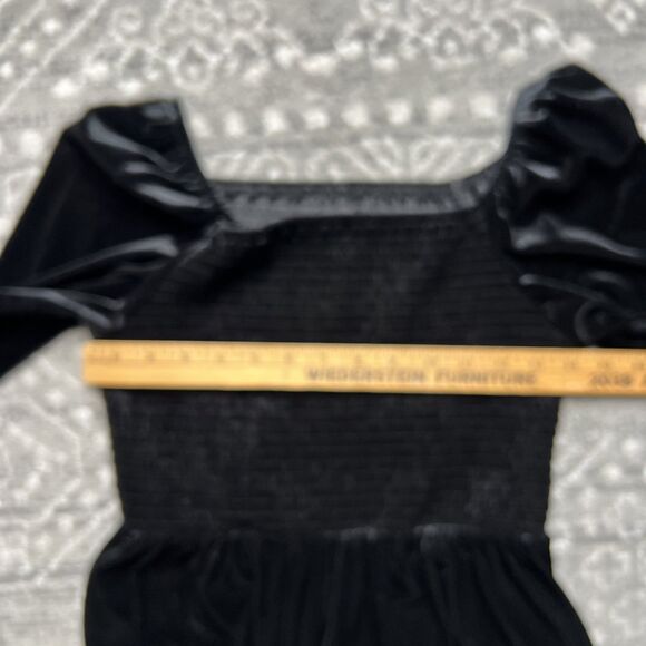 GAP Black Velvet Smocked Peplum Top Women's Medium Whimsygoth Peasant - Picture 4 of 7